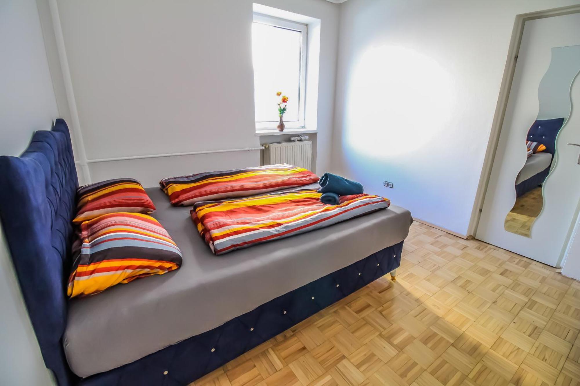 Cozy Rooms - U3 Hutteldorferstrasse Viena Exterior foto